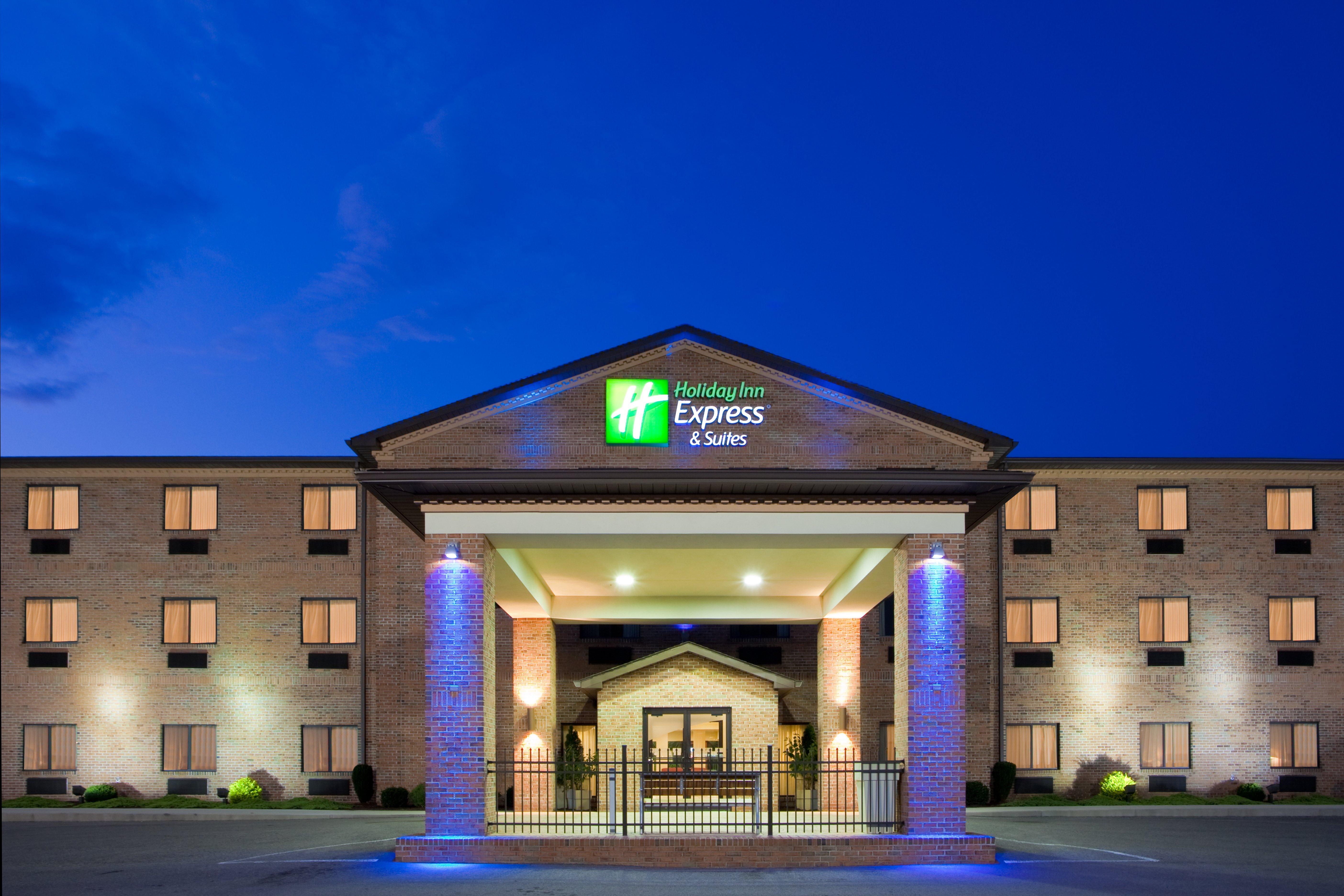 Holiday Inn Express Hotel & Suites Elkins By Ihg Bagian luar foto