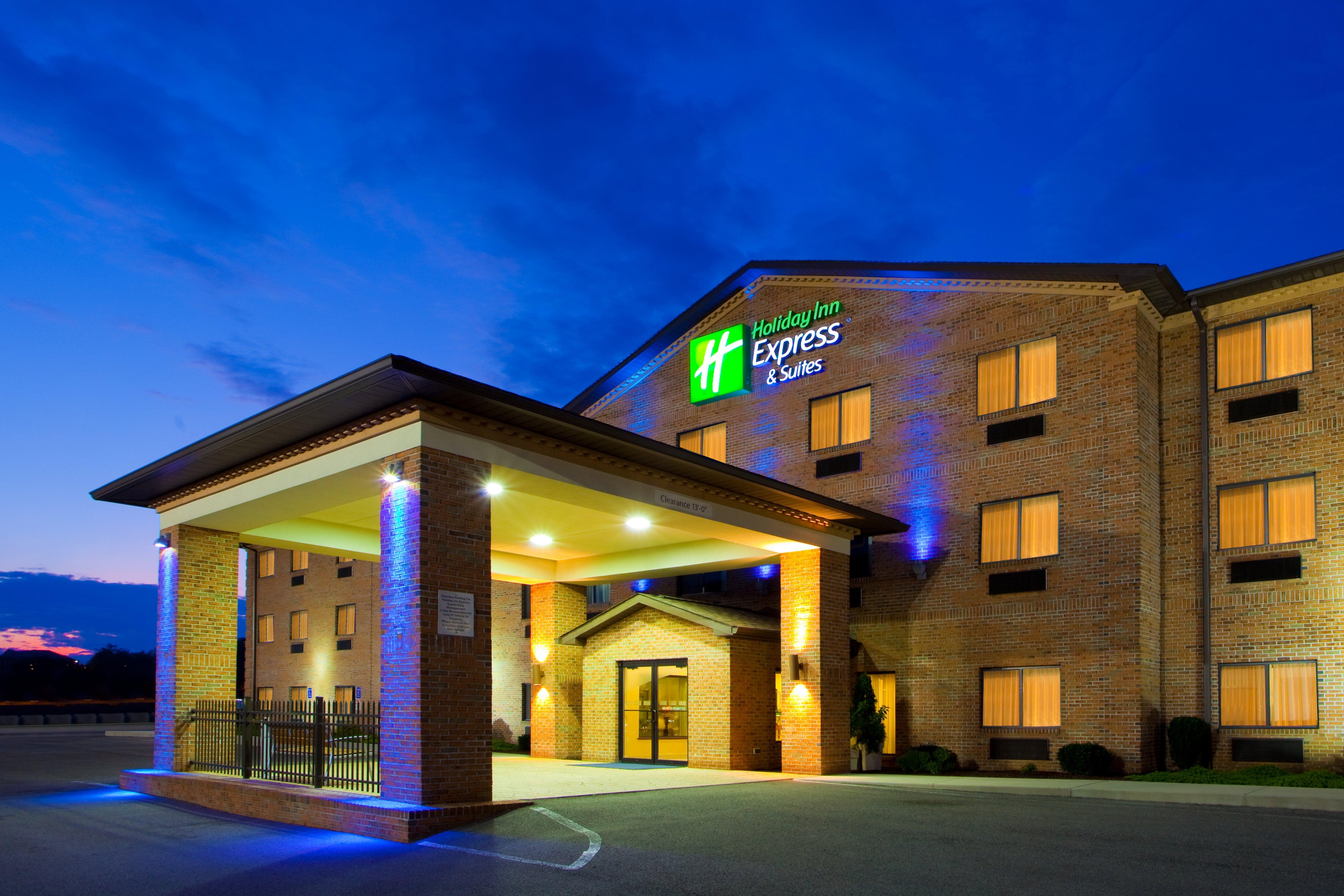 Holiday Inn Express Hotel & Suites Elkins By Ihg Bagian luar foto