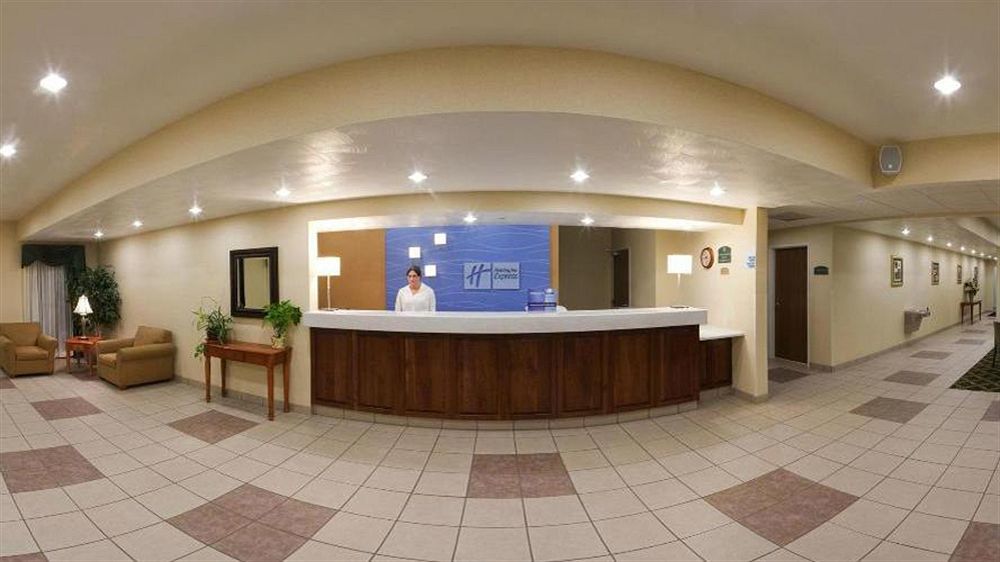 Holiday Inn Express Hotel & Suites Elkins By Ihg Bagian luar foto