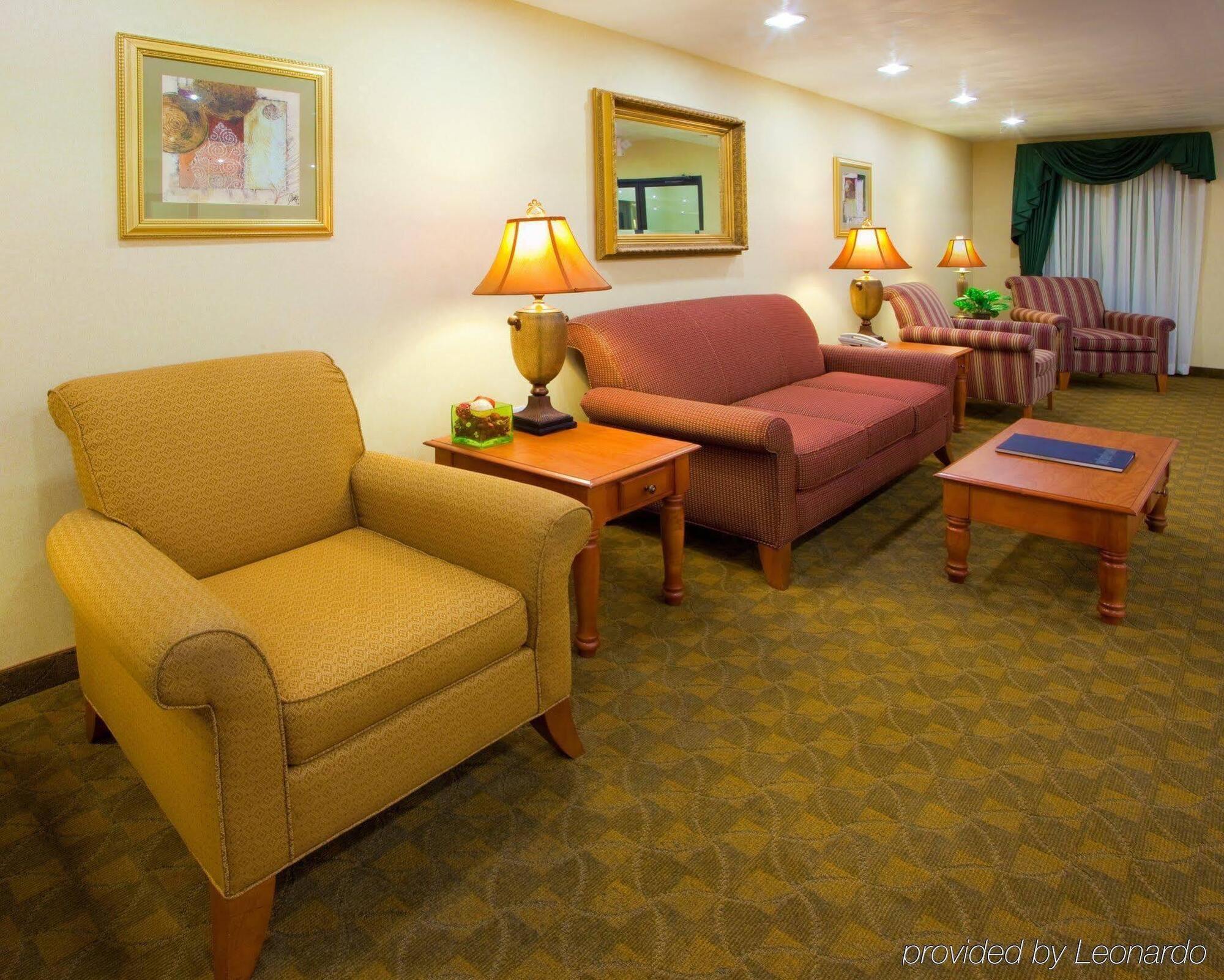 Holiday Inn Express Hotel & Suites Elkins By Ihg Bagian luar foto